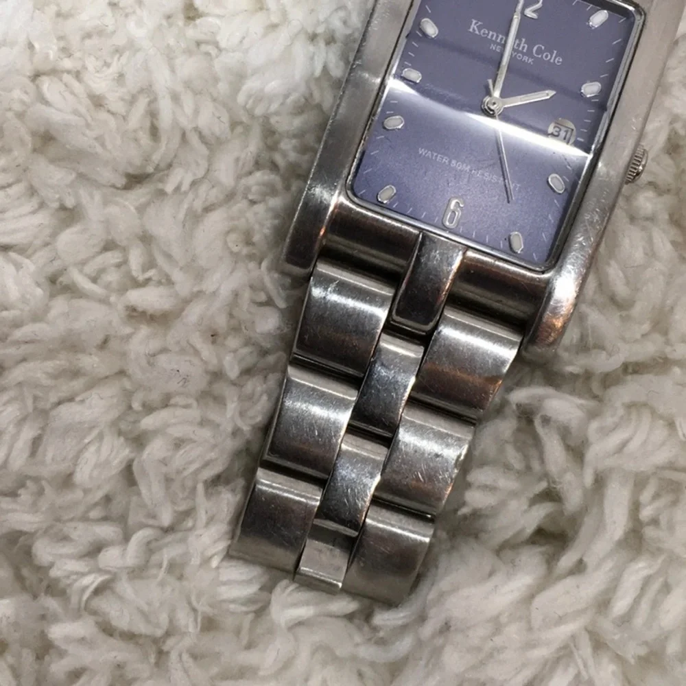 Kenneth Cole NY brushed silver watch